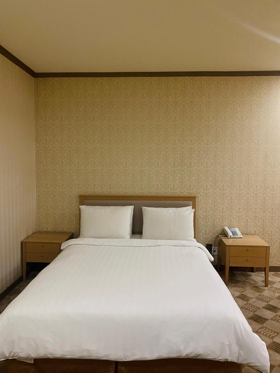Sunjin Grand Hotel 울란바토르 외부 사진