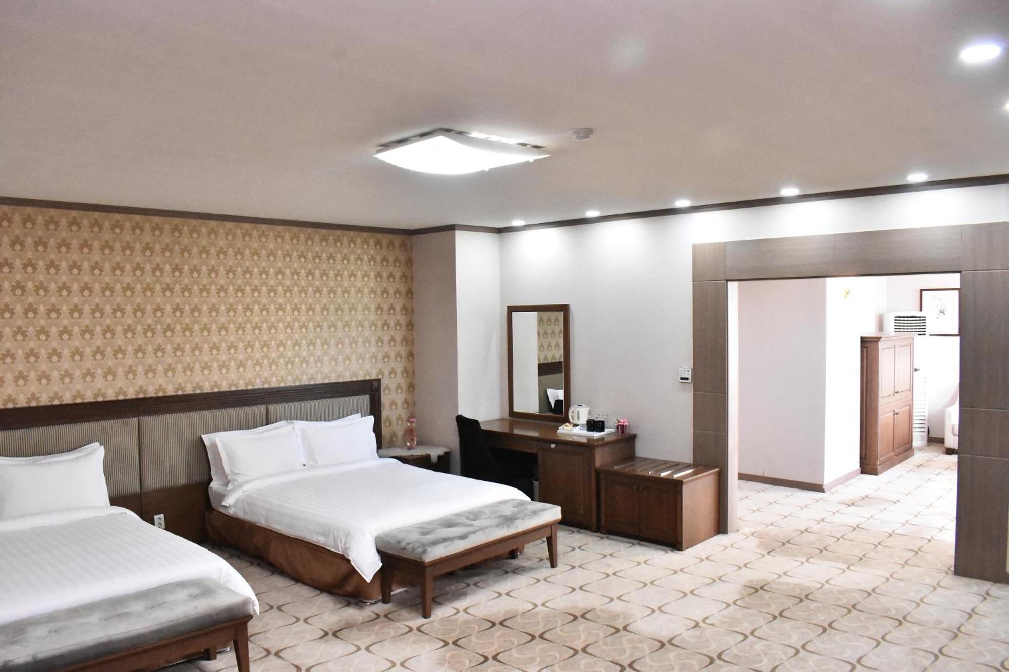 Sunjin Grand Hotel 울란바토르 외부 사진
