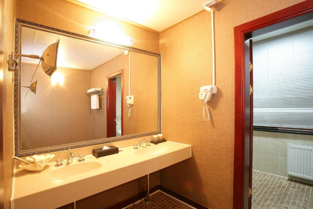 Sunjin Grand Hotel 울란바토르 객실 사진